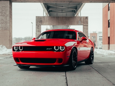 赤いアメ車の写真。カスタム事例Gはこちら。